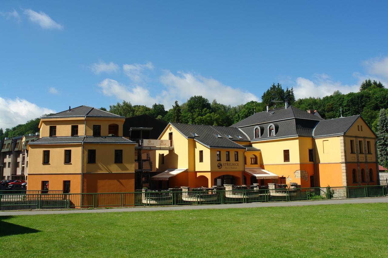 Hotel Strelnice Teplice nad Metují Exterior foto
